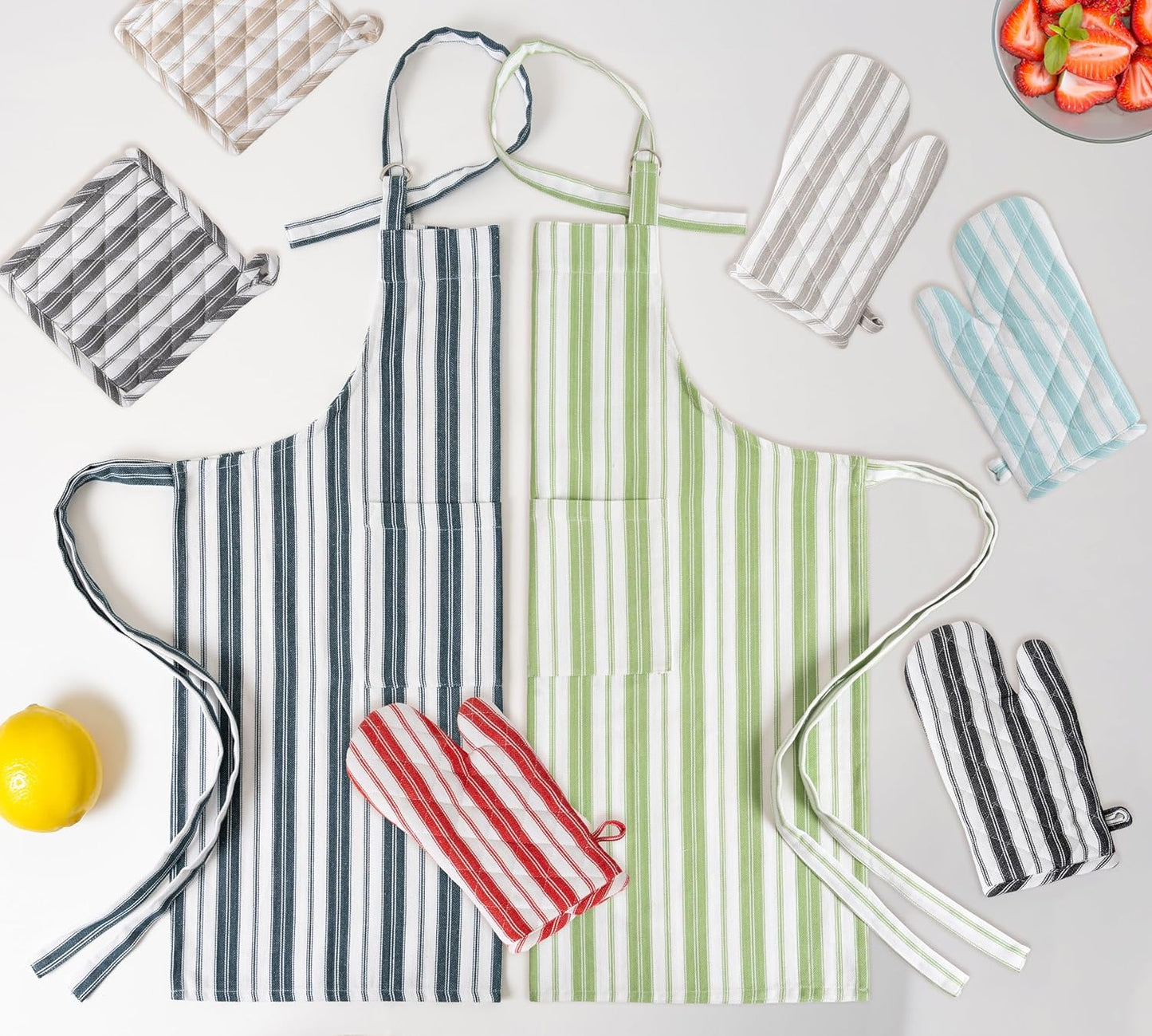 100% Cotton Apron For Men & Women -28 x 32 Inches – Chef Aprons – Useful When Cooking, Baking, Gardening – Adjustable Strap Around Waist & Neck With Pockets Bright Red Stripes