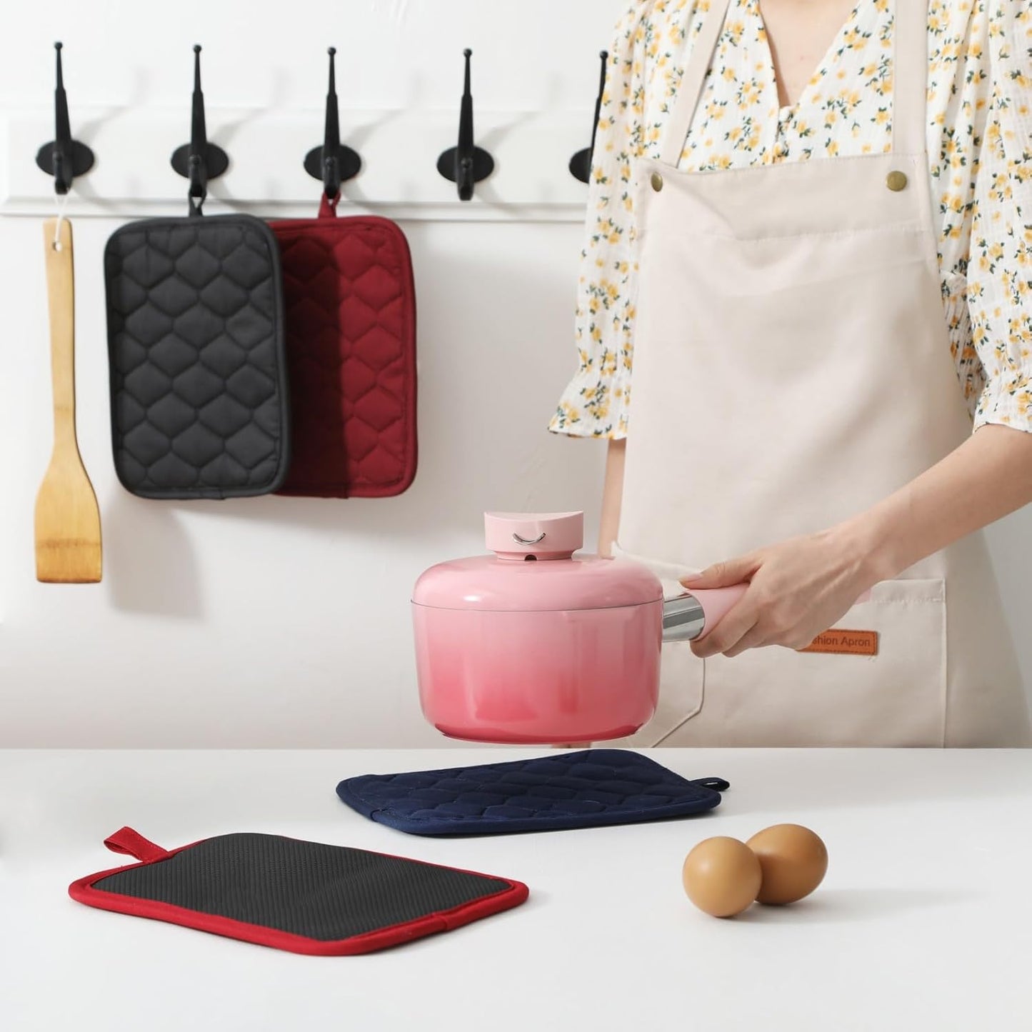 Glynniss Anti-Slip Grip Pot Holder for Kitchen, Cotton Oven Pot Holders Set with Neoprene for Heat Resistant 450F, 7x9 Inches Potholder Machine Washable 2PCS (Wine, 2)