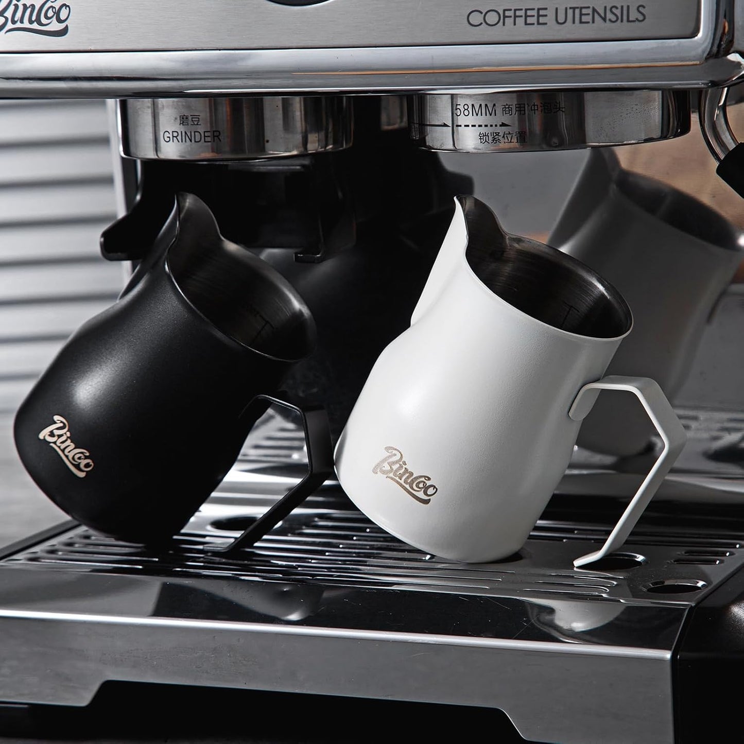 Milk Frothing Pitcher 450ML - Espresso Steaming Pitcher with Large Handle and Spout,Cappuccino Latte Art Cup for Barista and Home Cafe