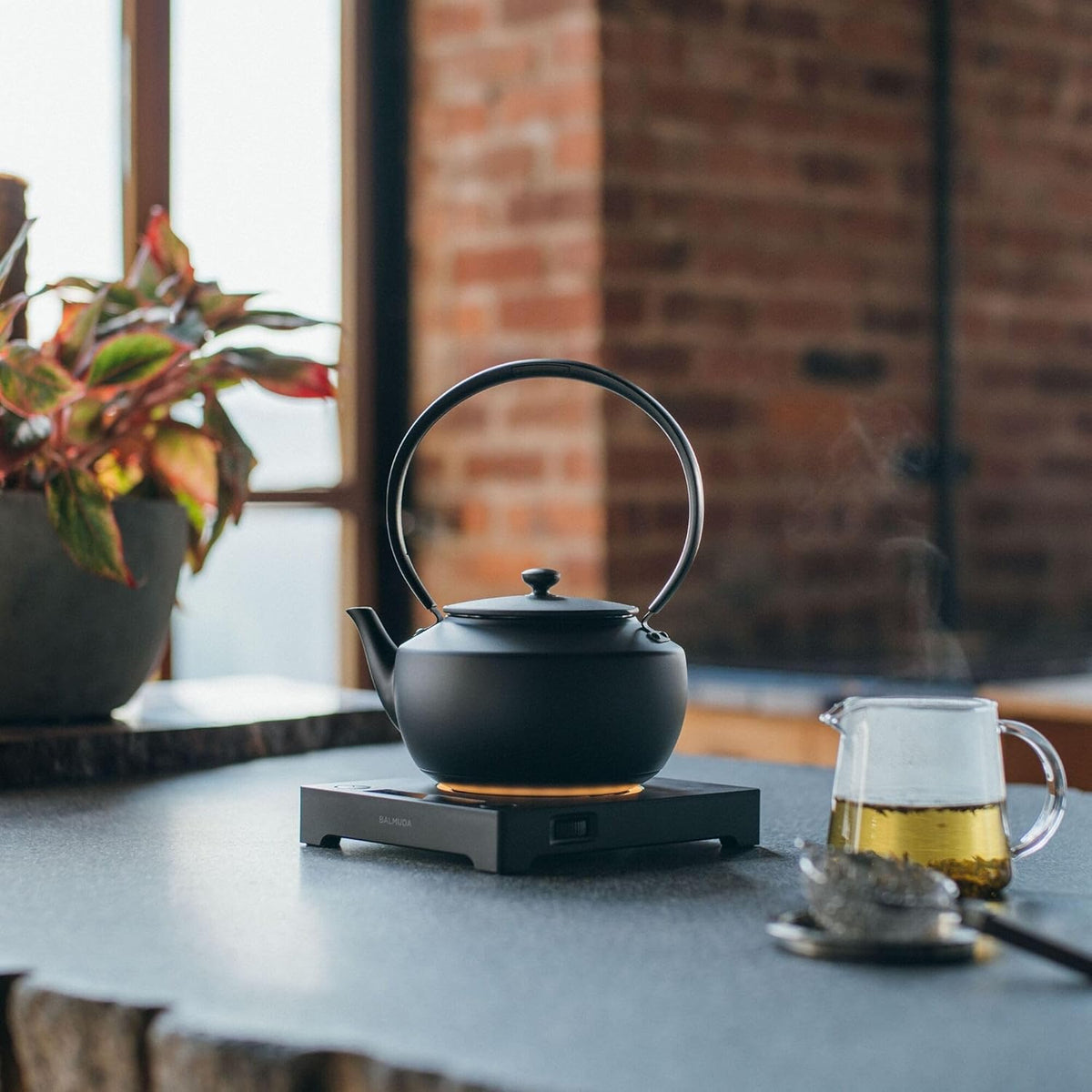 BALMUDA MoonKettle | Electric Kettle with Temp Control (122°F - 212°F) | HOLD & Keep Warm | 900ml (30 fl oz) | Soothing Ambient Light & Sound | Precision Pour Spout | Black